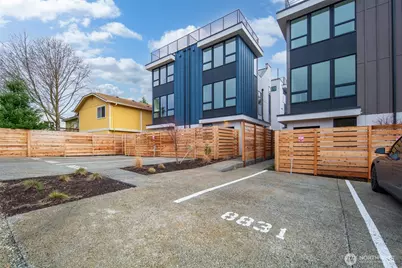 8831 B Wallingford Avenue N, Seattle, WA 98103 - Photo 31