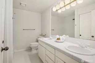 928 17th Ave E, Seattle, WA 98112 - Photo 23