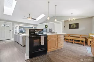 620 Myrtine St, Enumclaw, WA 98022 - Photo 11