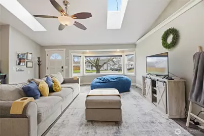 620 Myrtine Street, Enumclaw, WA 98022 - Photo 5