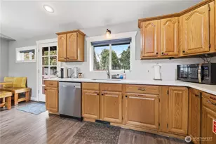 620 Myrtine St, Enumclaw, WA 98022 - Photo 9