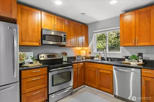 22107 66th Ave W, Mountlake Terrace, WA 98043 - Photo 9