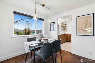 9444 26th Avenue SW, Seattle, WA 98106 - Photo 3