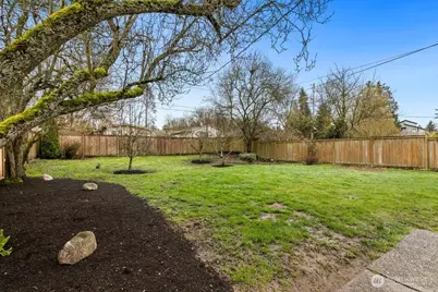 9444 26th Avenue SW, Seattle, WA 98106 - Photo 17