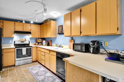 21225 76th Avenue W #A4, Edmonds, WA 98026 - Photo 5