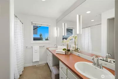 18757 Ridgefield Road NW, Shoreline, WA 98177 - Photo 21