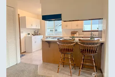 112 Eagle Glen Court, Eatonville, WA 98328 - Photo 5