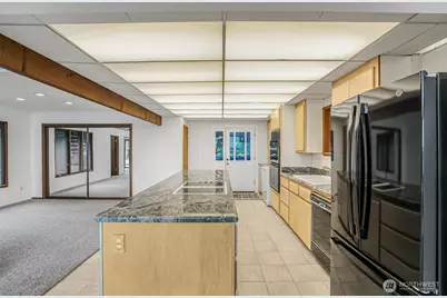 3968 S East Camano Drive, Camano Island, WA 98282 - Photo 11