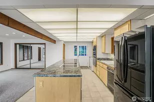 3968 S East Camano Dr, Camano Island, WA 98282 - Photo 11