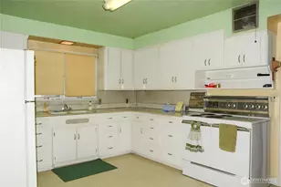 206 E 3rd Ave, Ritzville, WA 99169 - Photo 11