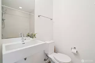 1321 S State St, Seattle, WA 98144 - Photo 15