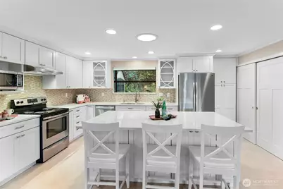 9011 Roanoke Road NE, Bremerton, WA 98311 - Photo 13