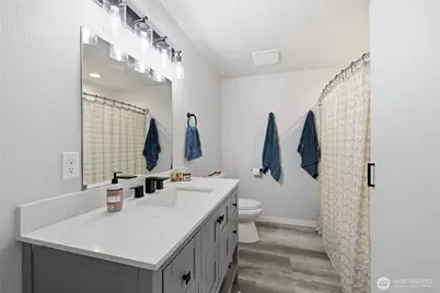 2401 Pine Tree Drive SE, Port Orchard, WA 98366 - Photo 19