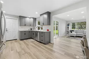 2401 Pine Tree Dr SE, Port Orchard, WA 98366 - Photo 7