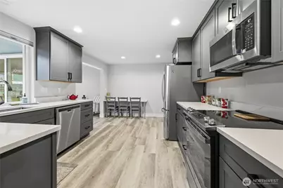 2401 Pine Tree Drive SE, Port Orchard, WA 98366 - Photo 11