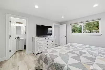 2401 Pine Tree Drive SE, Port Orchard, WA 98366 - Photo 15