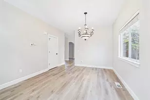 11805 1st Pl, Lake Stevens, WA 98258 - Photo 5