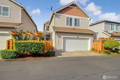 6626 Francis Avenue SE, Auburn, WA 98092 - Photo 1
