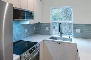 9361 Forest Ct SW, Seattle, WA 98136 - Photo 15