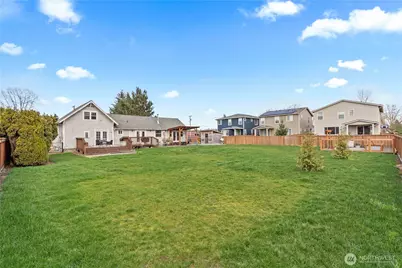 2710 16th Avenue NW, Puyallup, WA 98371 - Photo 29