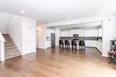 27432 14th Place S, Des Moines, WA 98198 - Photo 3