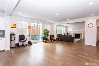 27432 14th Place S, Des Moines, WA 98198 - Photo 11