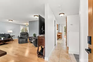 360 Byrd St, Centralia, WA 98531 - Photo 9