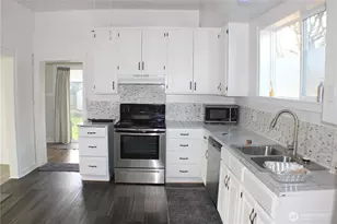 1224 4th St, Cosmopolis, WA 98537 - Photo 9