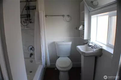 1224 4th St, Cosmopolis, WA 98537 - Photo 17