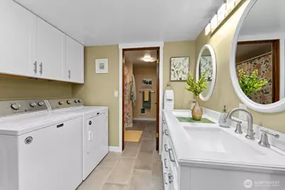 703 Boetzkes Avenue, Manson, WA 98831 - Photo 11