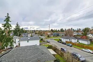 8745 Greenwood Ave N, Seattle, WA 98103 - Photo 7