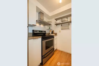 8745 Greenwood Avenue N #314, Seattle, WA 98103 - Photo 11