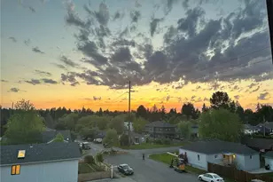 8745 Greenwood Ave N, Seattle, WA 98103 - Photo 19