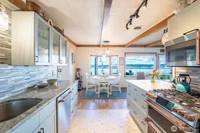 9513 Villa Beach Road, Anderson Island, WA 98303 - Photo 11