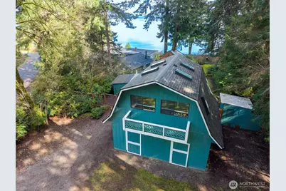 9513 Villa Beach Road, Anderson Island, WA 98303 - Photo 23