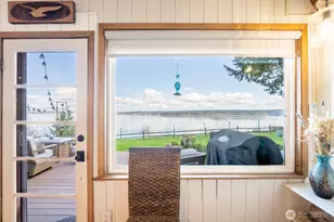 9513 Villa Beach Rd, Anderson Island, WA 98303 - Photo 17