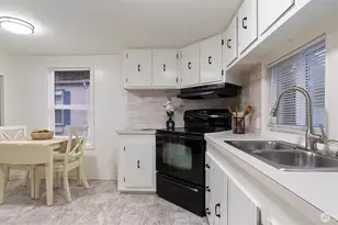 11622 Silver Lake Rd, Everett, WA 98208 - Photo 9