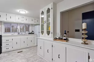 11622 Silver Lake Rd, Everett, WA 98208 - Photo 5