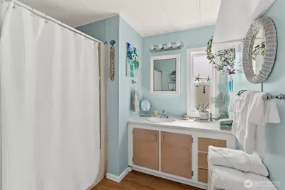 1050 Howard Street #9, Raymond, WA 98577 - Photo 13