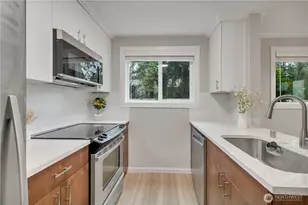 4621 Grandview Dr W, University Place, WA 98466 - Photo 11