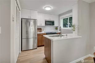 4621 Grandview Dr W, University Place, WA 98466 - Photo 13