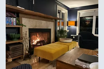 617 W Mercer Place #401, Seattle, WA 98119 - Photo 5