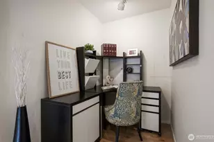 617 W Mercer Pl, Seattle, WA 98119 - Photo 7