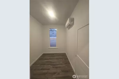 4332 University Way NE #A, Seattle, WA 98105 - Photo 11