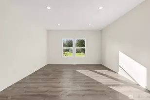 210 W Wishkah Rd, Aberdeen, WA 98520 - Photo 5