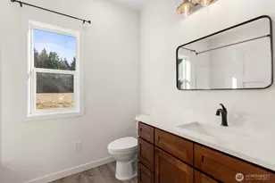 210 W Wishkah Rd, Aberdeen, WA 98520 - Photo 13