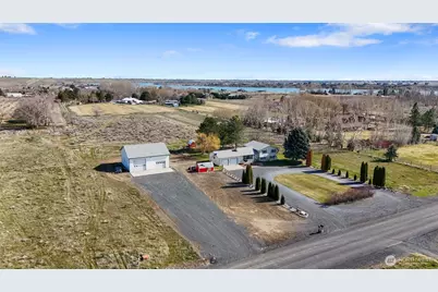 6919 D.5 Road NE, Moses Lake, WA 98837 - Photo 3