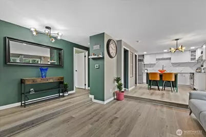 12716 NE 120th Street #H-7, Kirkland, WA 98034 - Photo 1