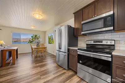 3132 S Lakeshore Road, Chelan, WA 98816 - Photo 7