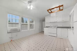 9425 56 Street SE, Snohomish, WA 98290 - Photo 5